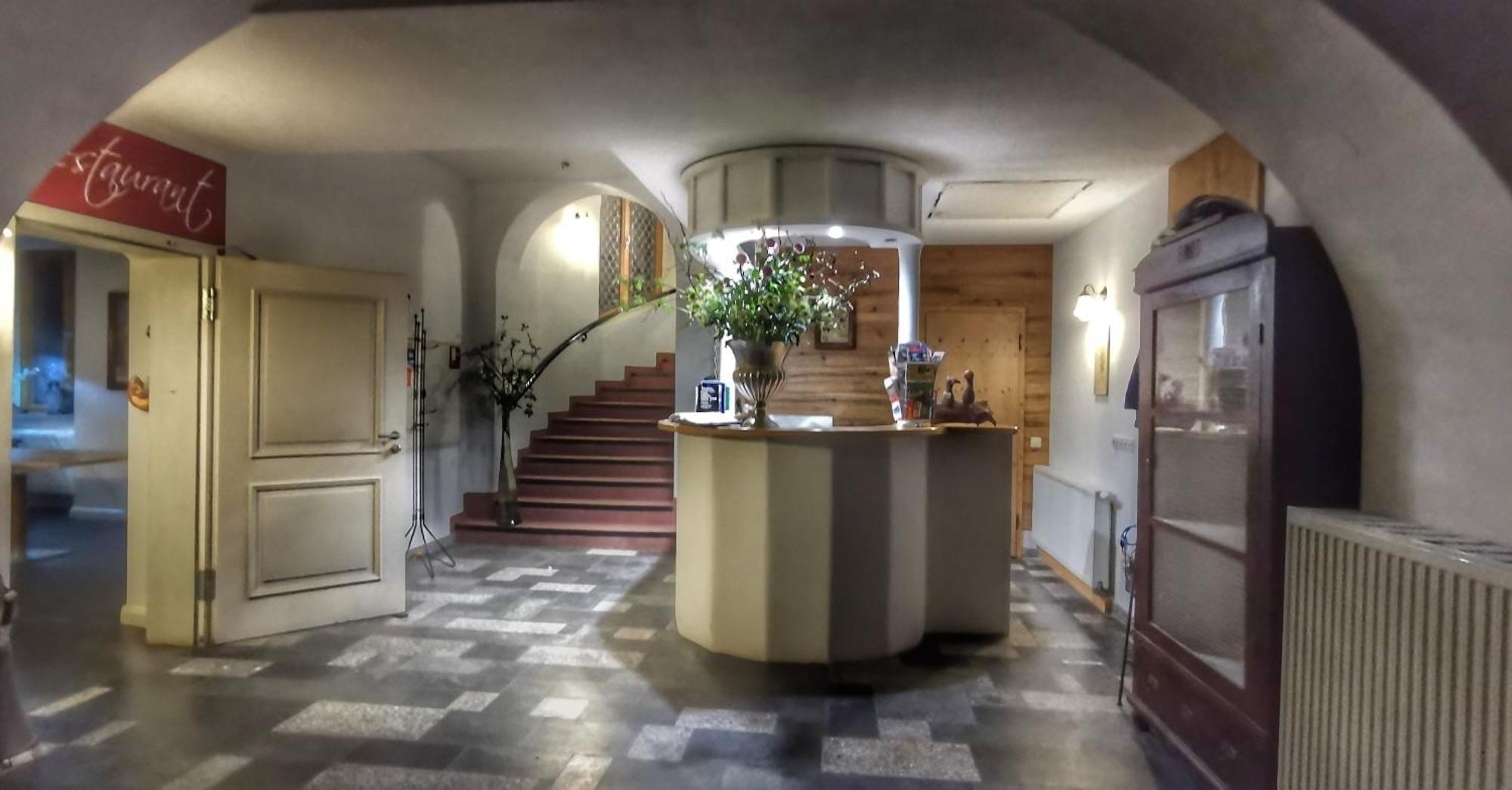 Hotel & Restaurant Schloss Weissenburg Uhlstädt المظهر الخارجي الصورة
