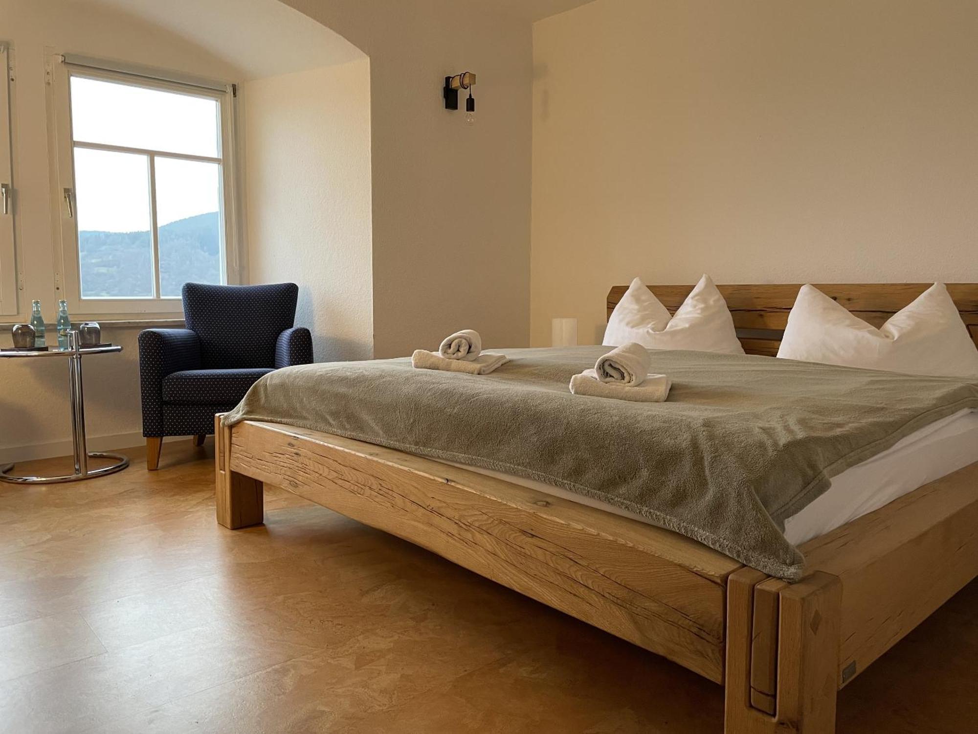 Hotel & Restaurant Schloss Weissenburg Uhlstädt الغرفة الصورة