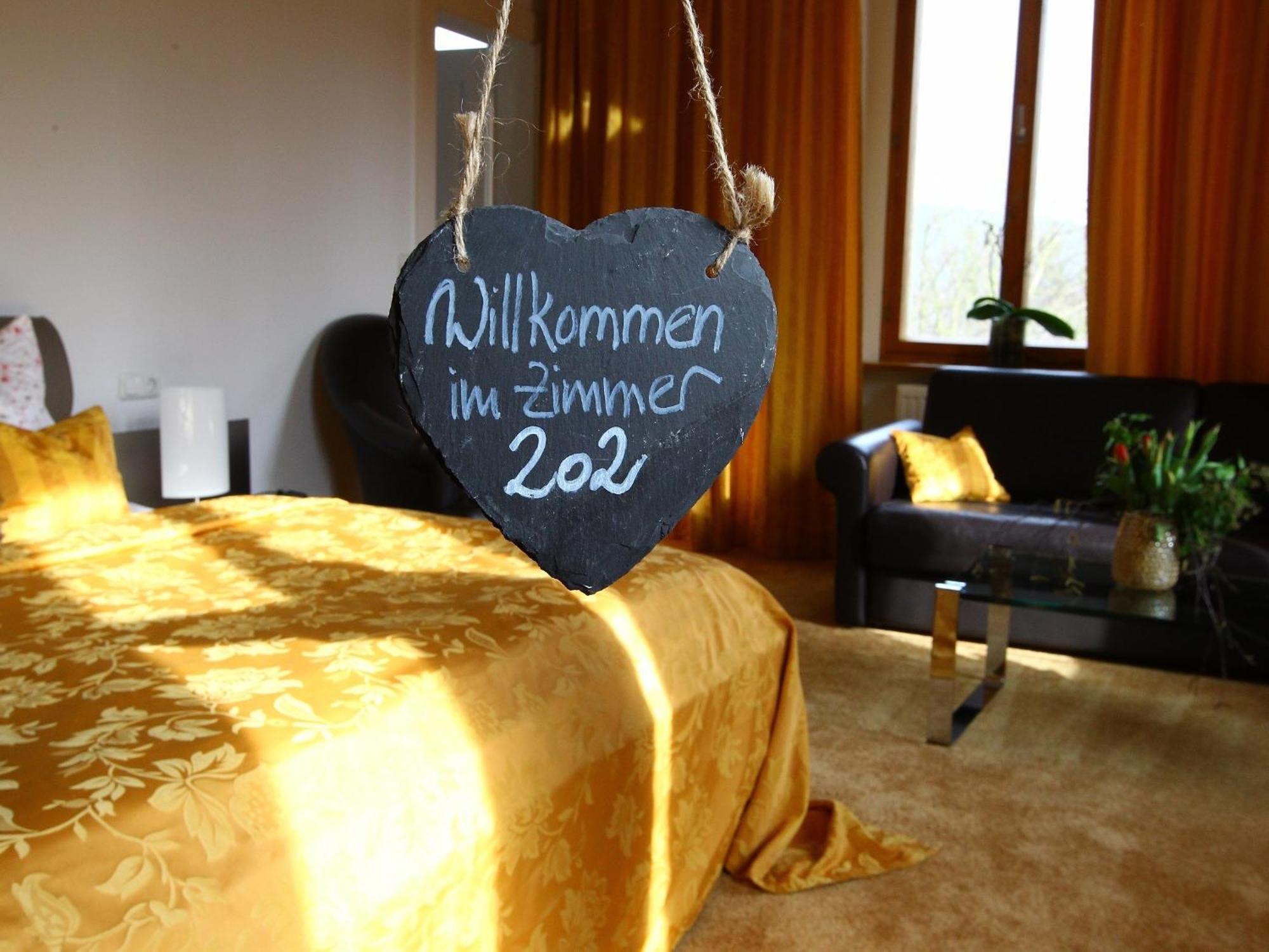 Hotel & Restaurant Schloss Weissenburg Uhlstädt المظهر الخارجي الصورة